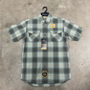 Ariat Men's Casual Blue Plaid Button Down Shirt